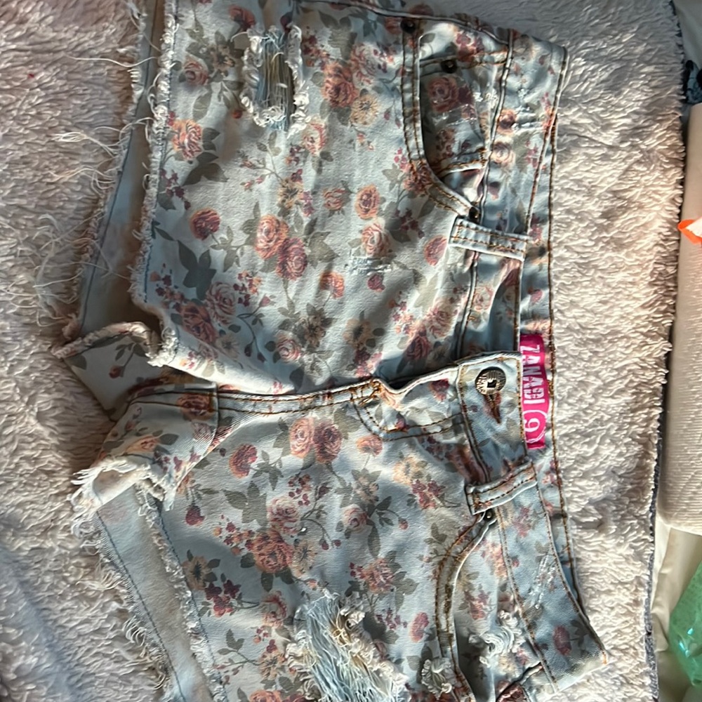 ZNADI9. Shorts